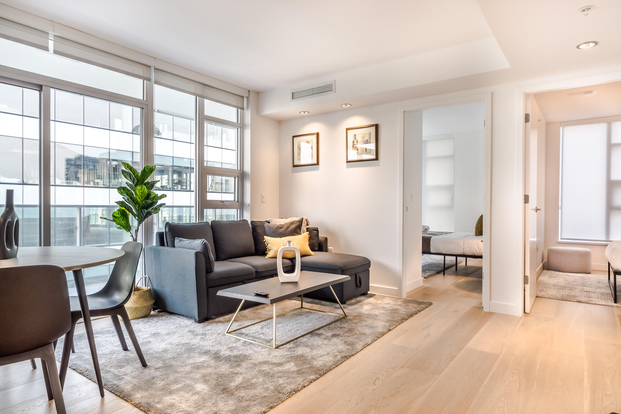 1289 hornby st vancouver 5