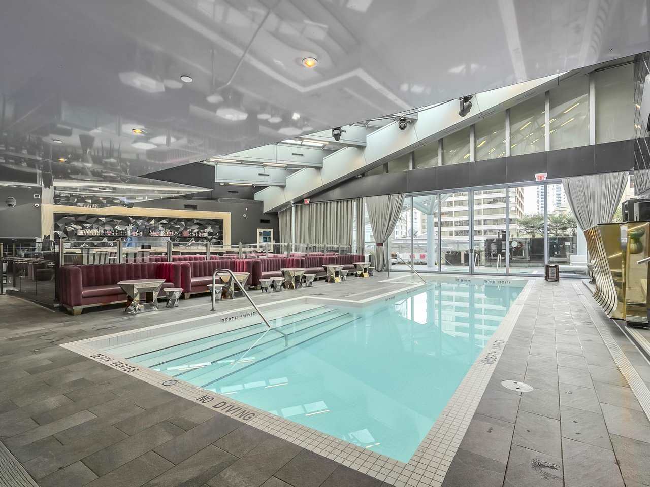 1151 W Georgia st Vancouver 12