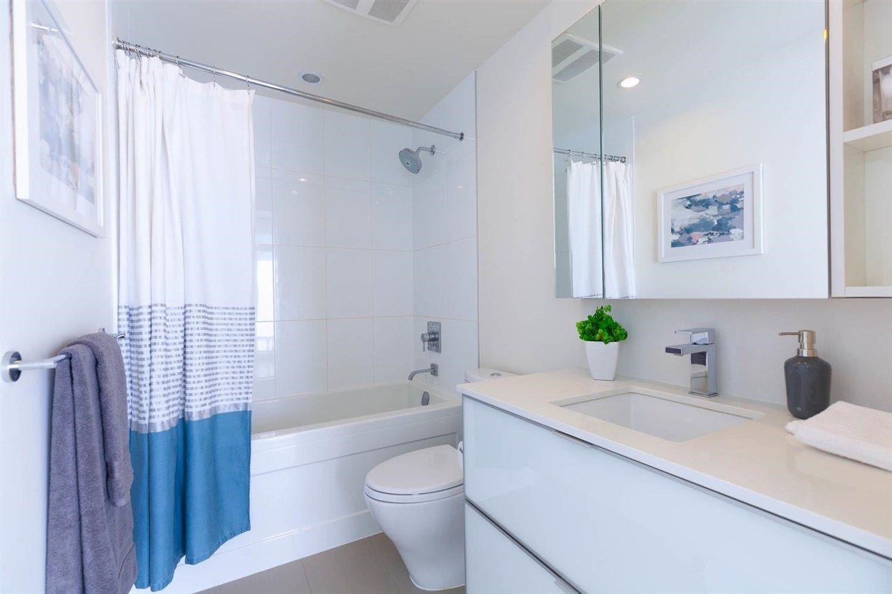 1308 Hornby St Vancouver 6