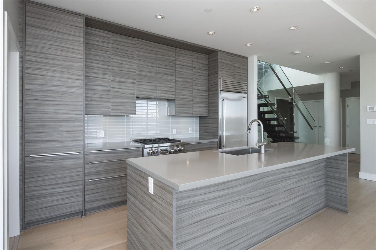 1550 Fern St North Vancouver 8