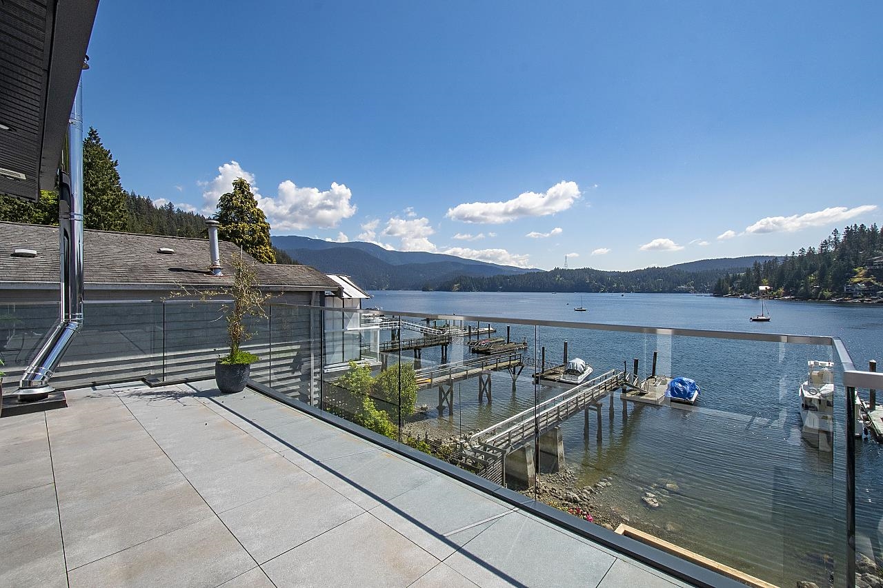 2552 Panorama Rd North Vancouver 13