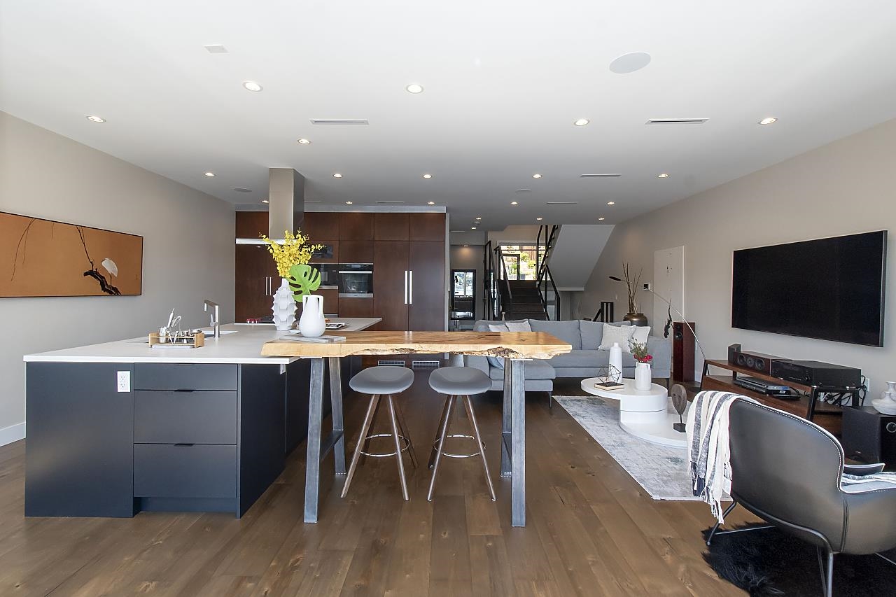 2552 Panorama Rd North Vancouver 6