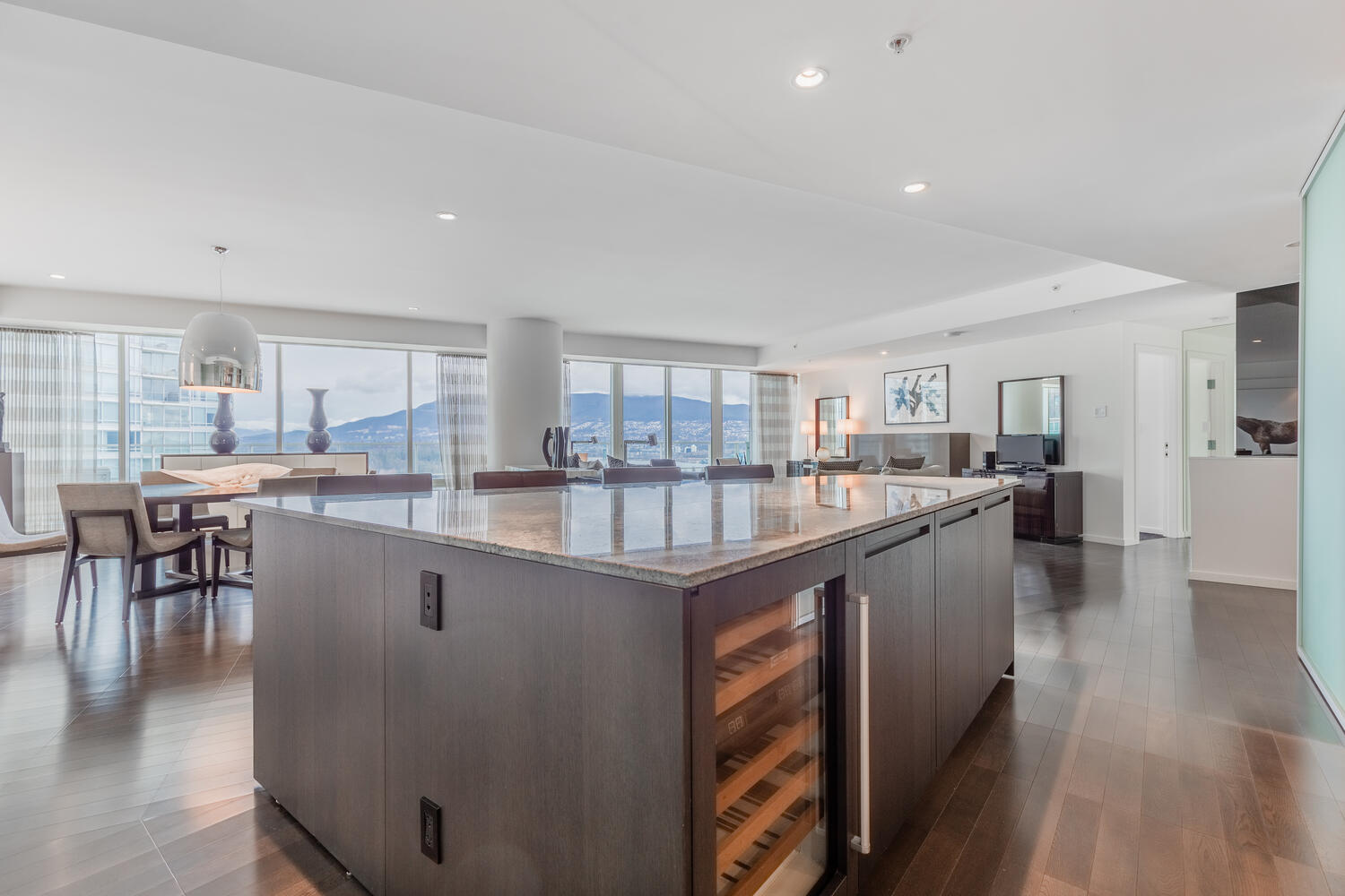 1011 W. Cordova St Downtown Vancouver 13
