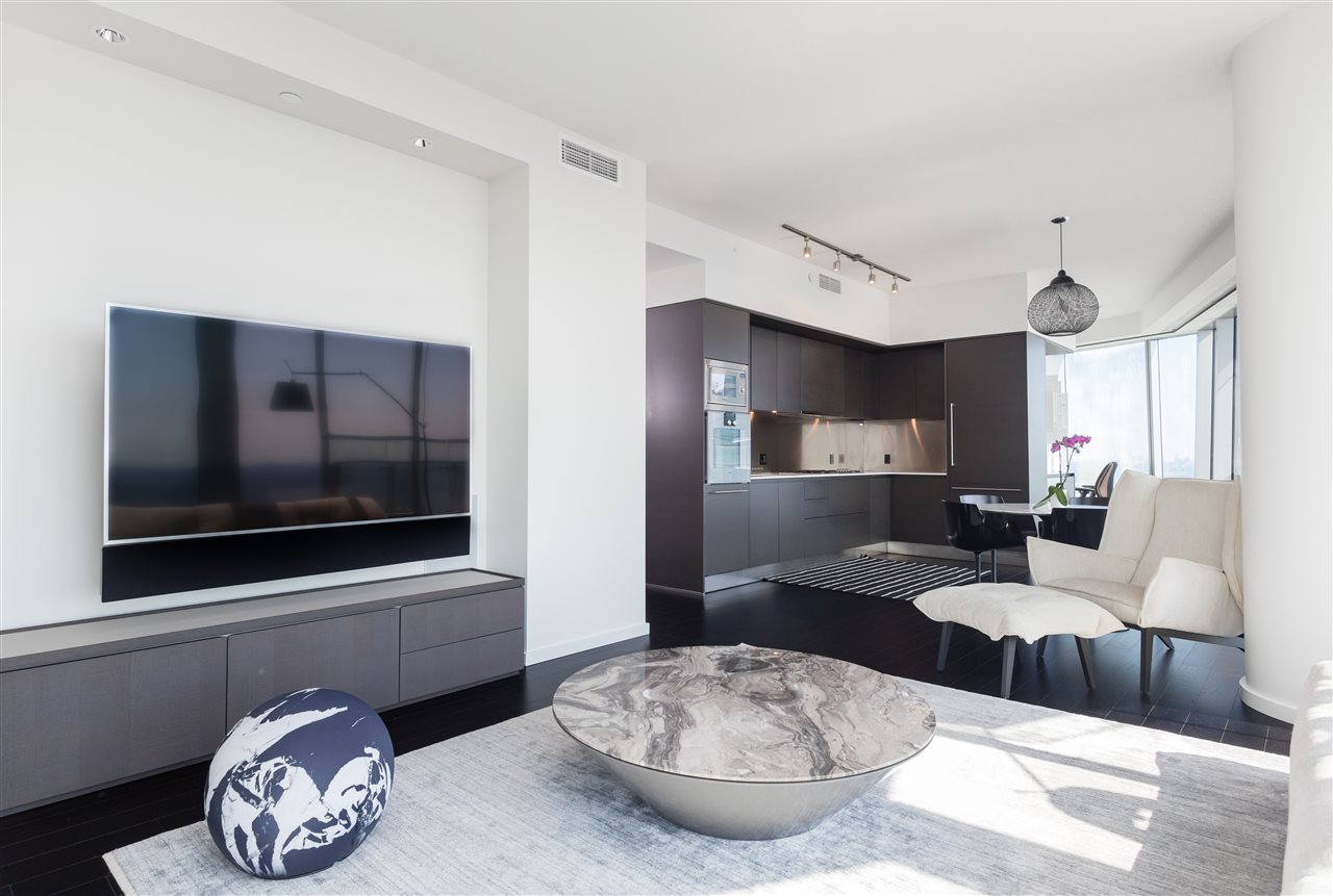 1151 W Georgia St 3