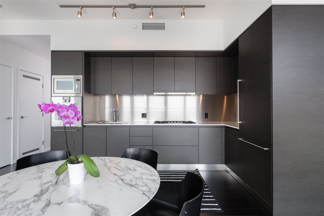 1151 W Georgia St 5