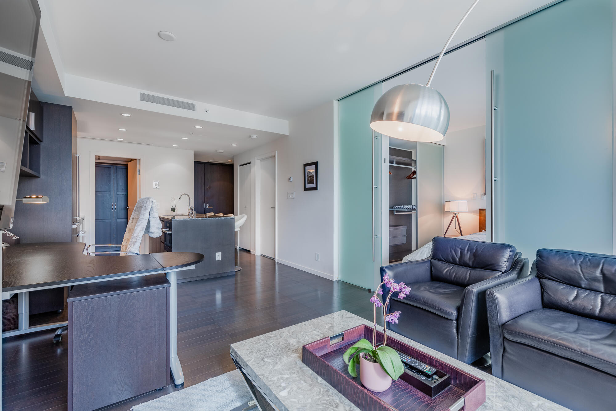 1011 W Cordova st 14
