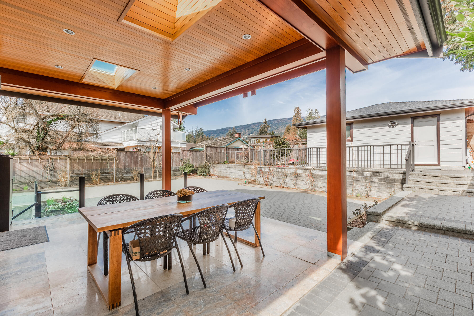 1175 Haywood Ave WEst Vancouver 13