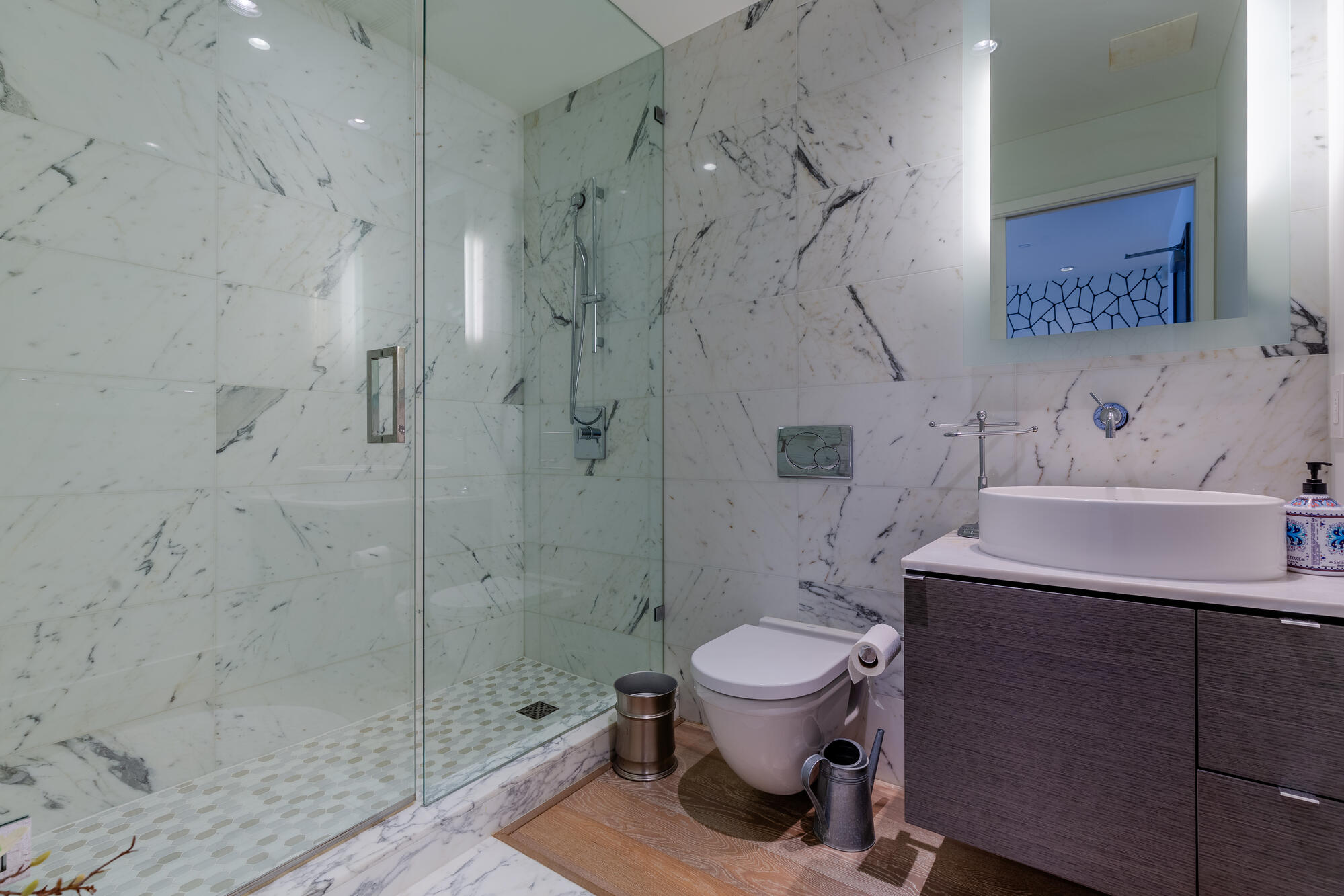 1409 W Pender Place 8