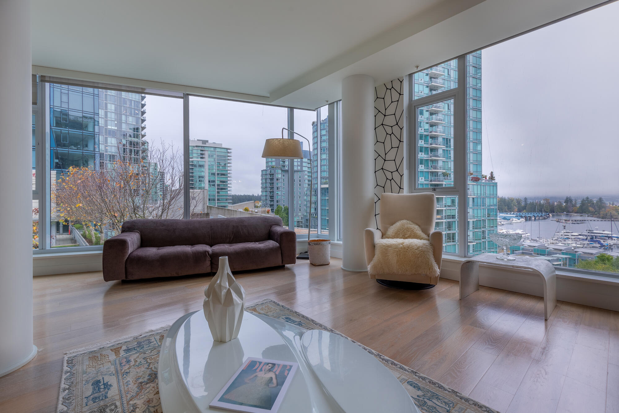 1409 W Pender Place 13