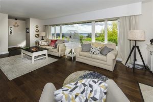 1215 ottaburn drive west vancouver