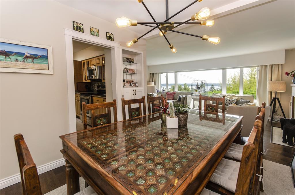 1215 ottaburn drive west vancouver 5
