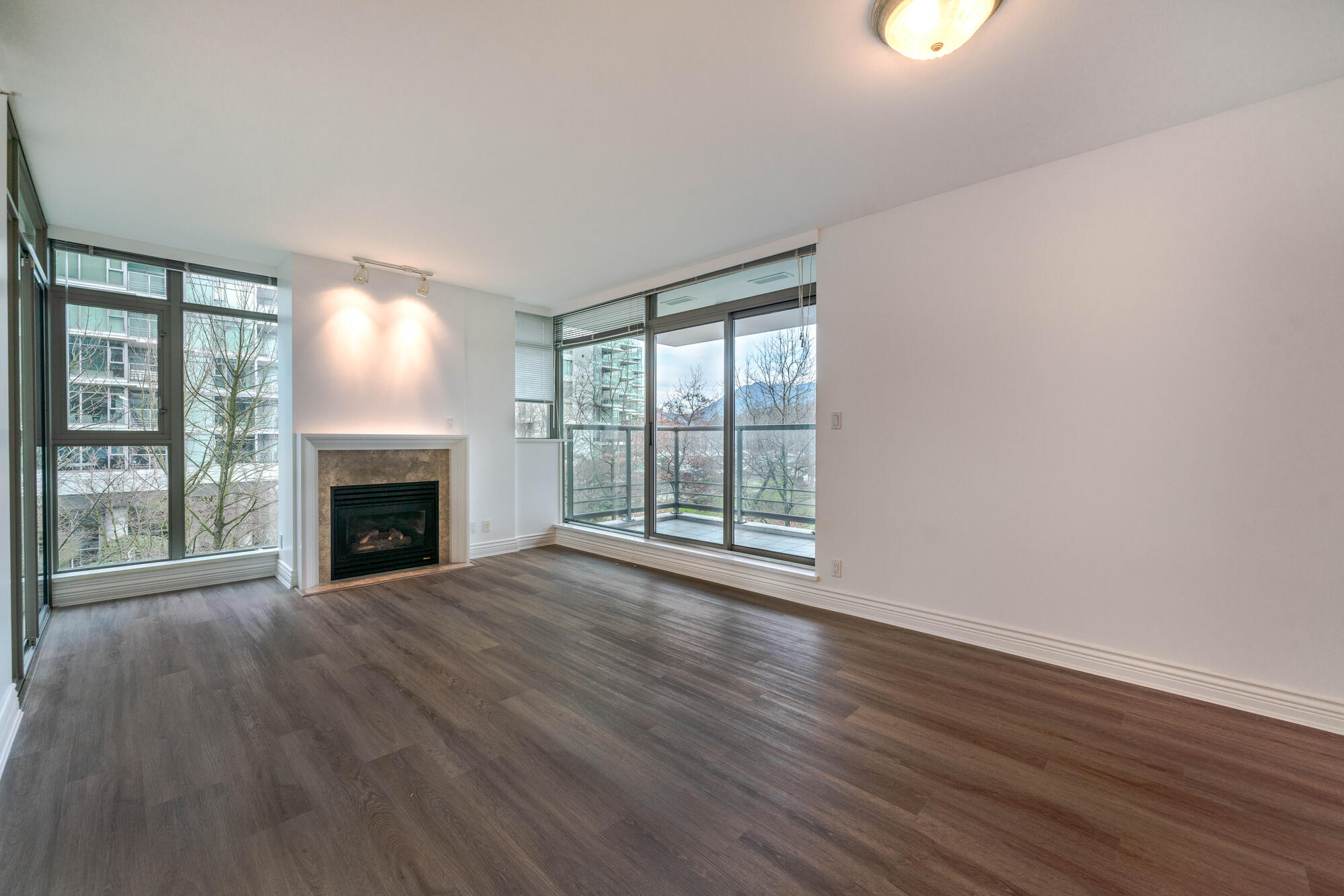 1680 Bayshore Drive 4