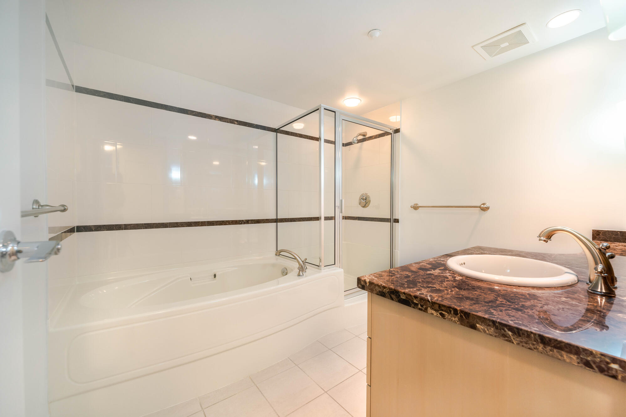 1680 Bayshore Drive 10