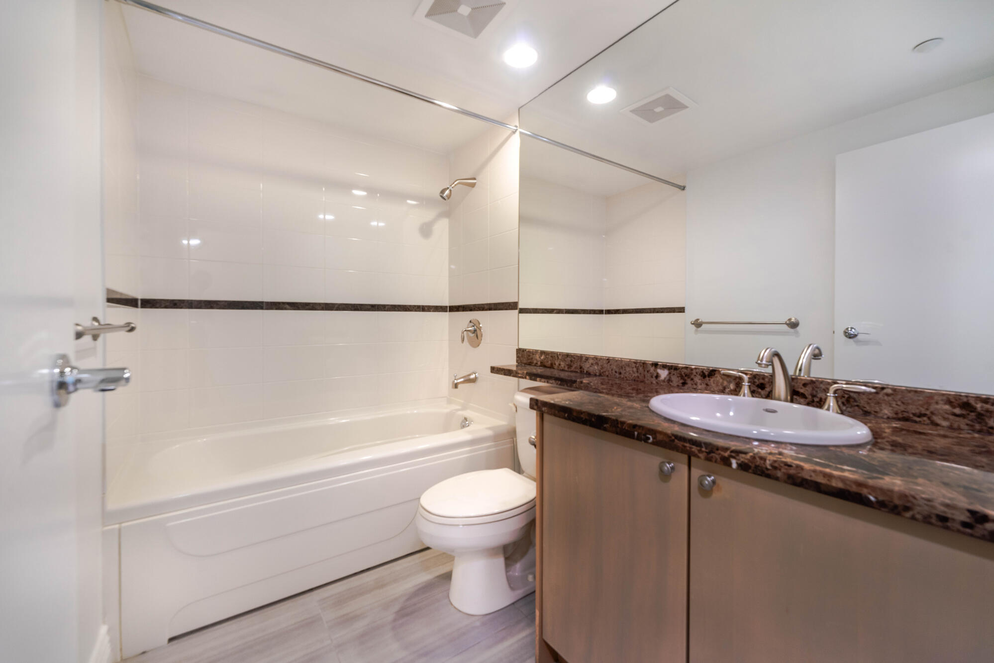 1680 Bayshore Drive 13