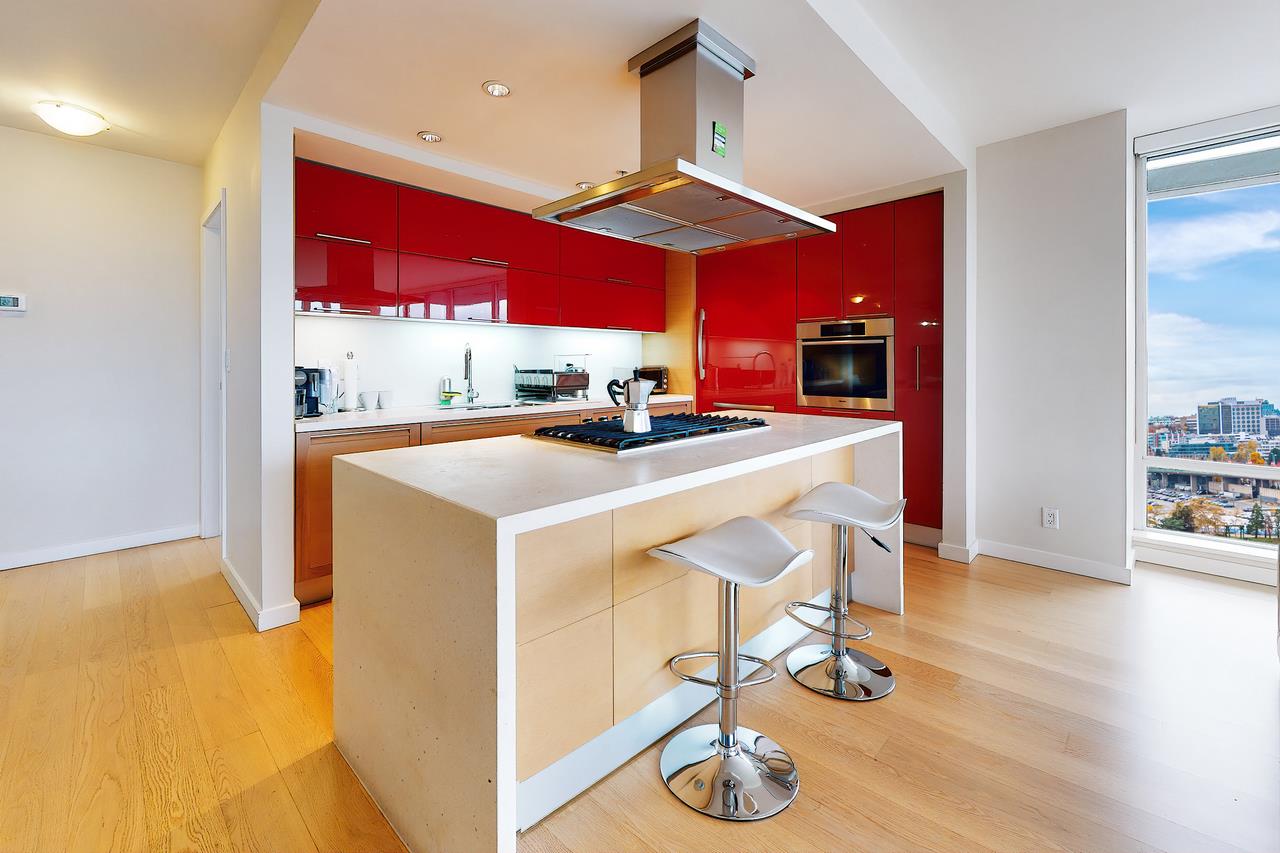8 smithe mews vancouver 11