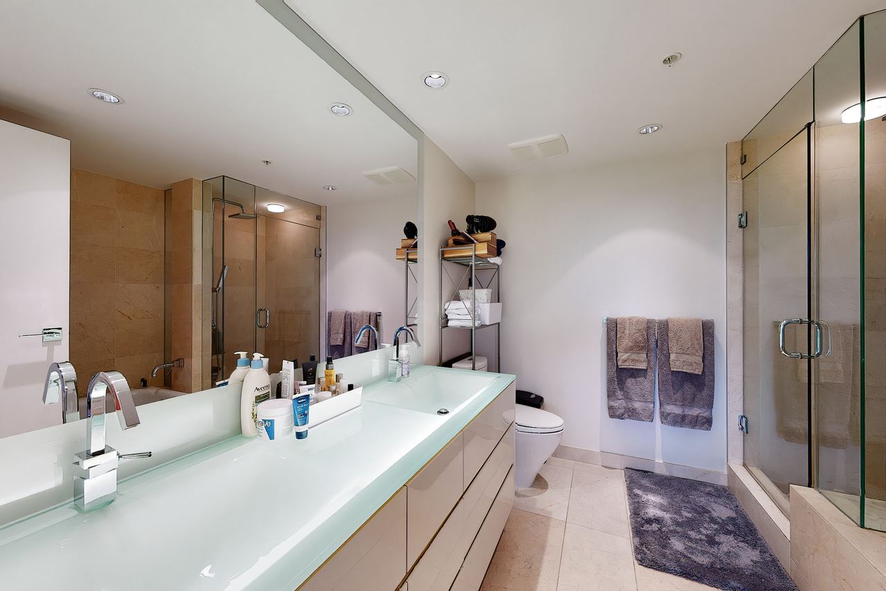 8 smithe mews vancouver 15
