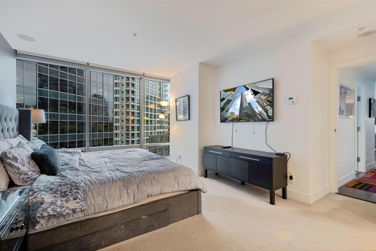 1111 alberni st 3