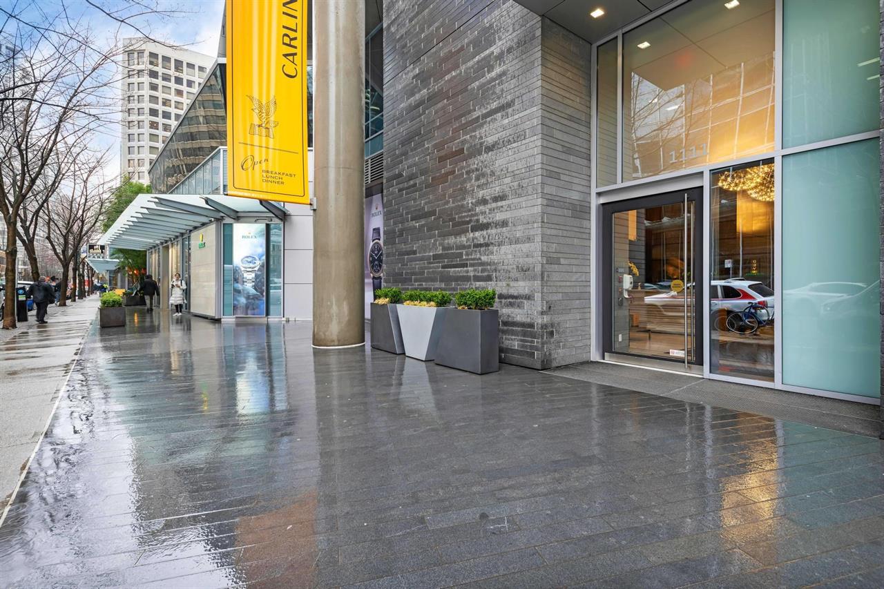 1111 alberni st 5