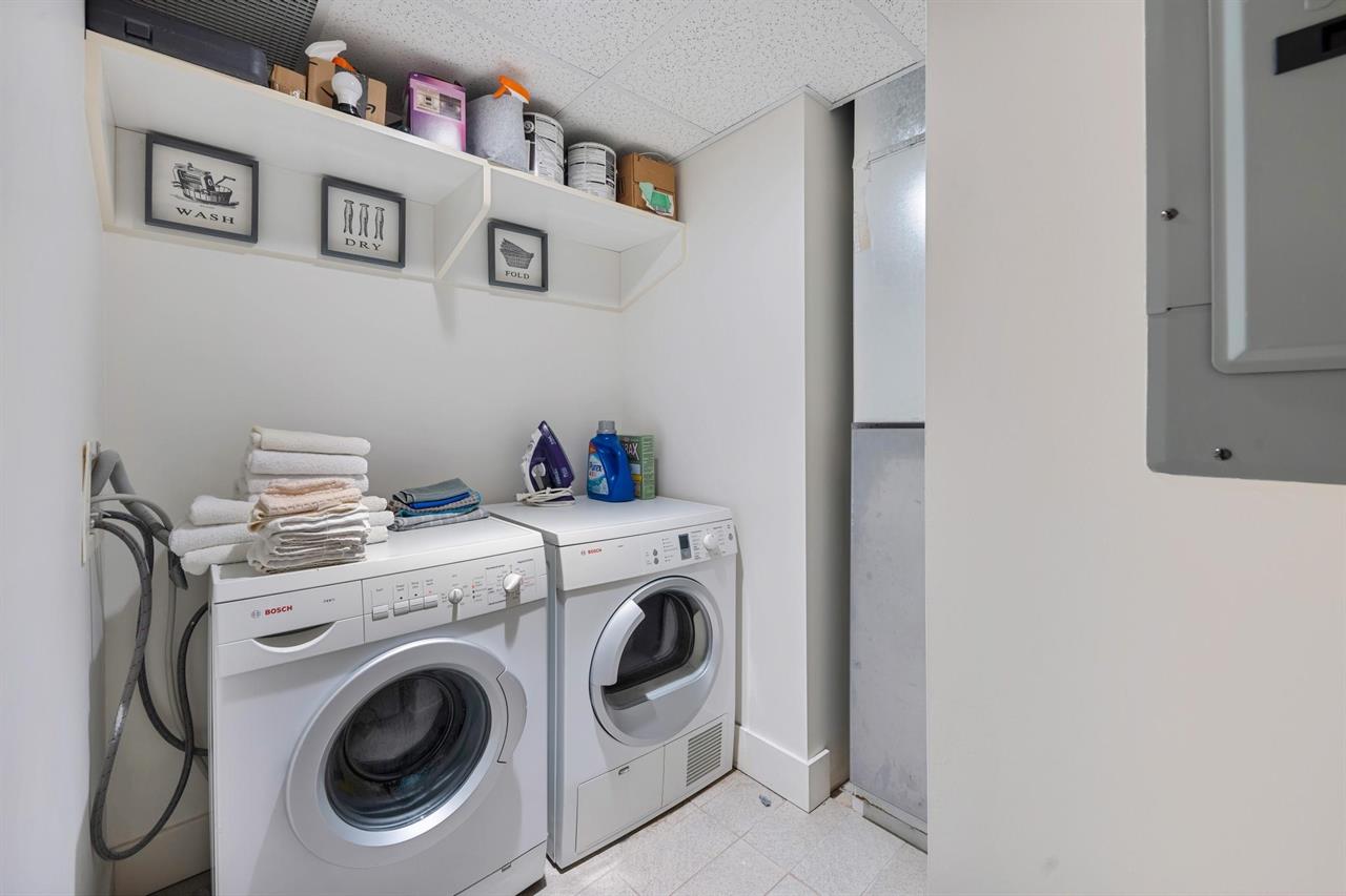 1111 alberni st 16