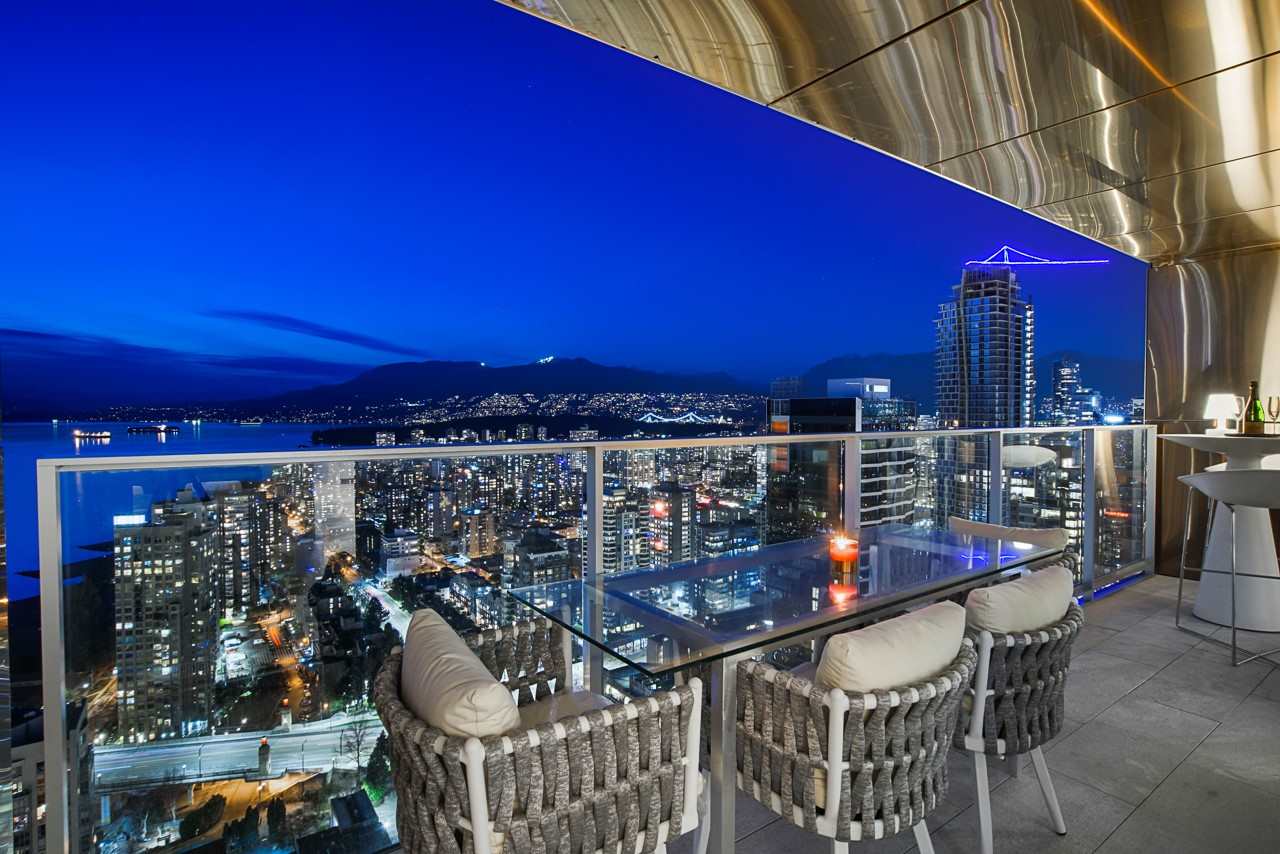 1480 howe st Vancouver 2
