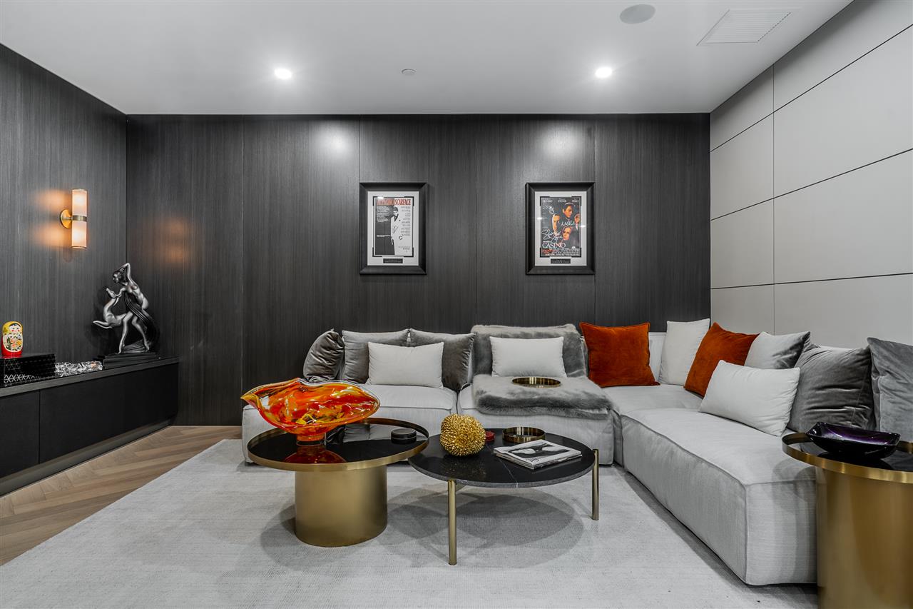 1480 howe st Vancouver 11