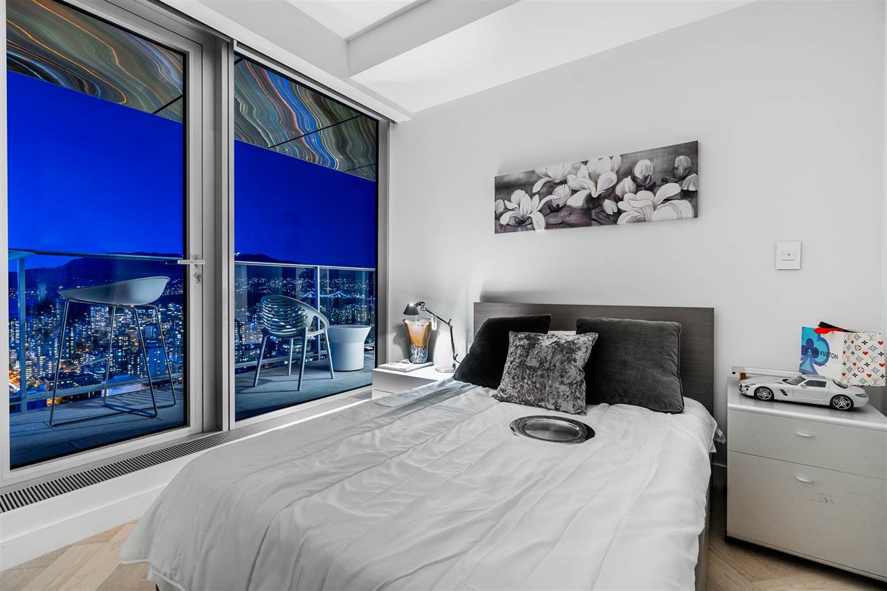 1480 howe st Vancouver 18
