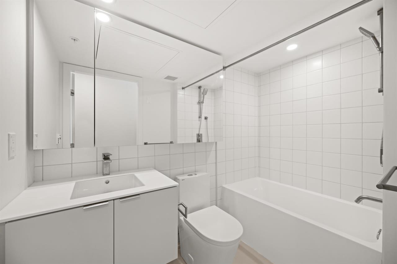1120 E Georgia St Vancouver 13