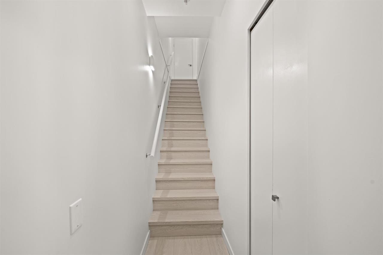 1120 E Georgia St Vancouver 11