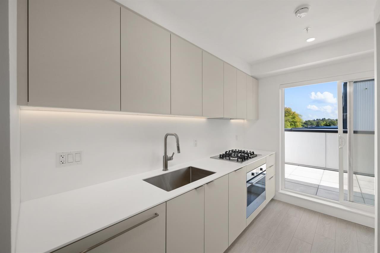 1120 E Georgia St Vancouver 10