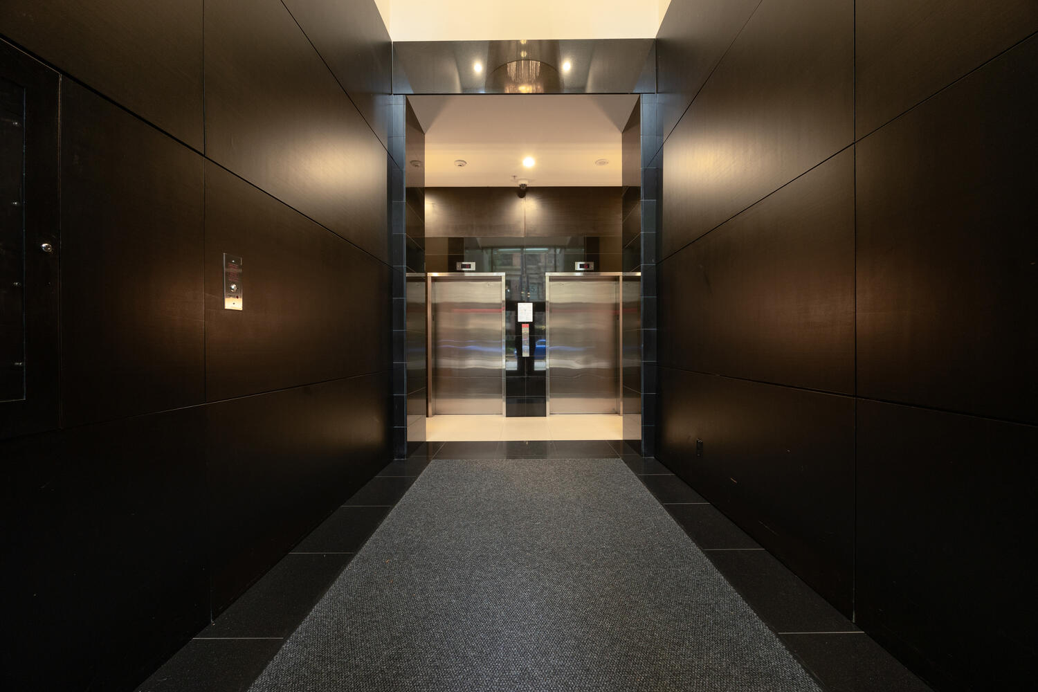 1055 Richards St Vancouver 11