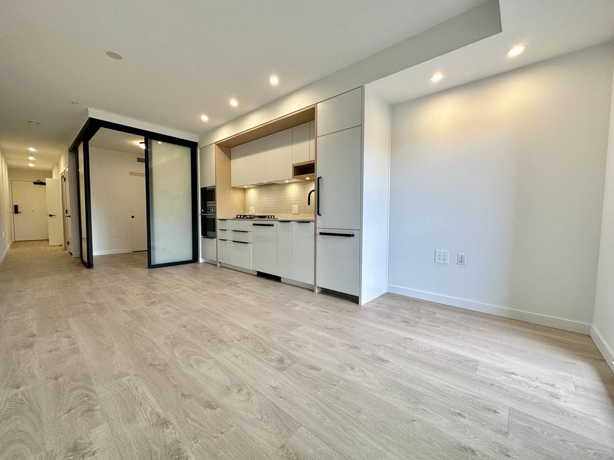 2520 Guelph Street, Vancouver, BC 7