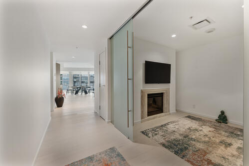 1011 W Cordova Street 16
