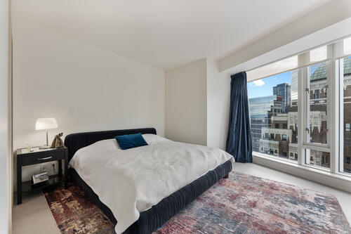 1011 W Cordova Street 15