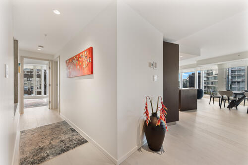 1011 W Cordova Street 11