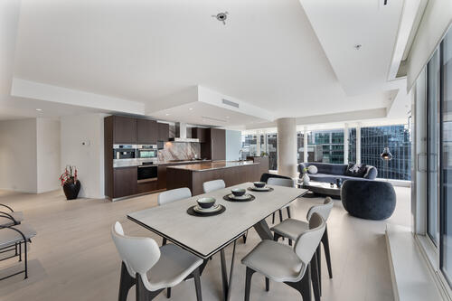 1011 W Cordova Street 7
