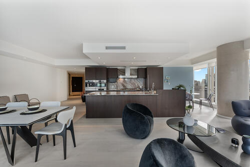 1011 W Cordova Street 5