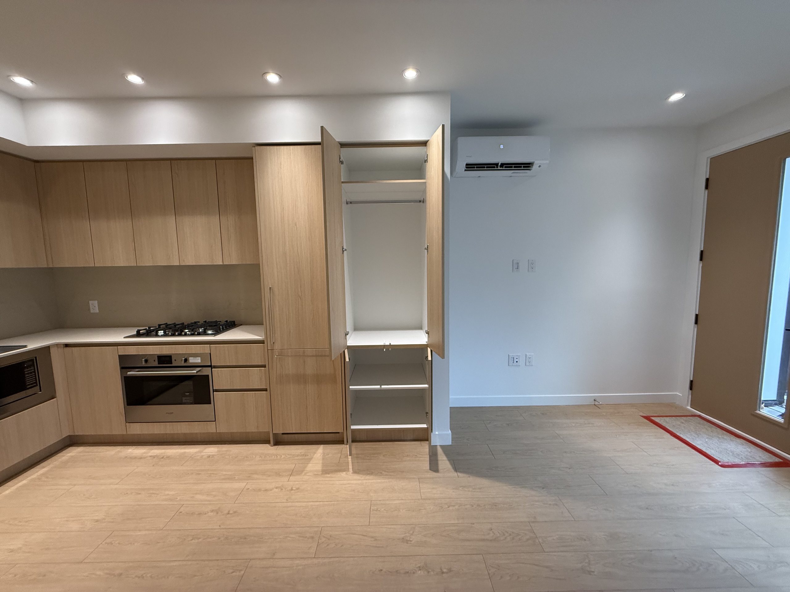 2830 Nanaimo St, Vancouver, BC V5N 0E3