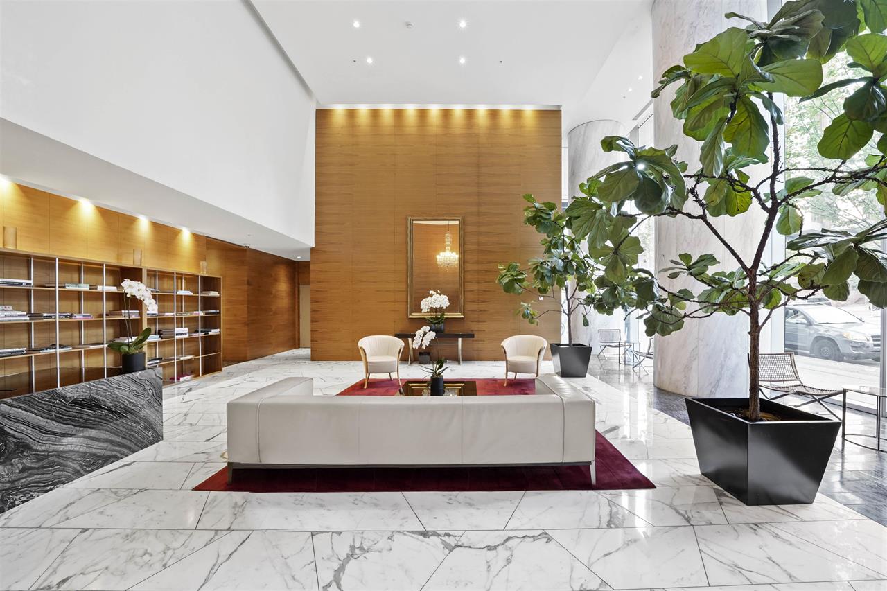 1011 w cordova st Vancouver V6C 0B2 9