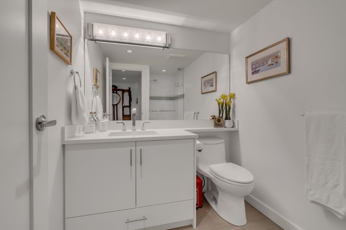 1470 pennyfarthing drive vancouver V6J 4Y2 8