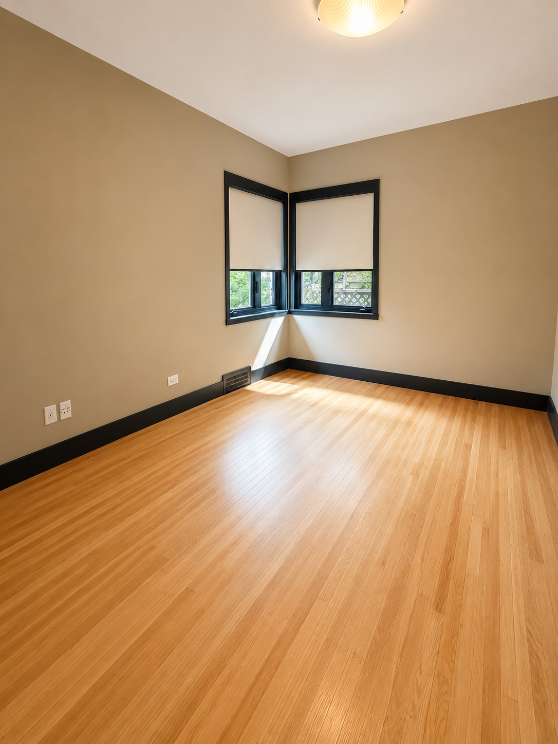 1224 Inglewood Ave West Vancouver V7T 1Y6 7