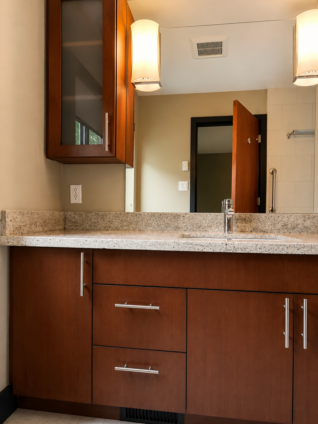 1224 Inglewood Ave West Vancouver V7T 1Y6 6