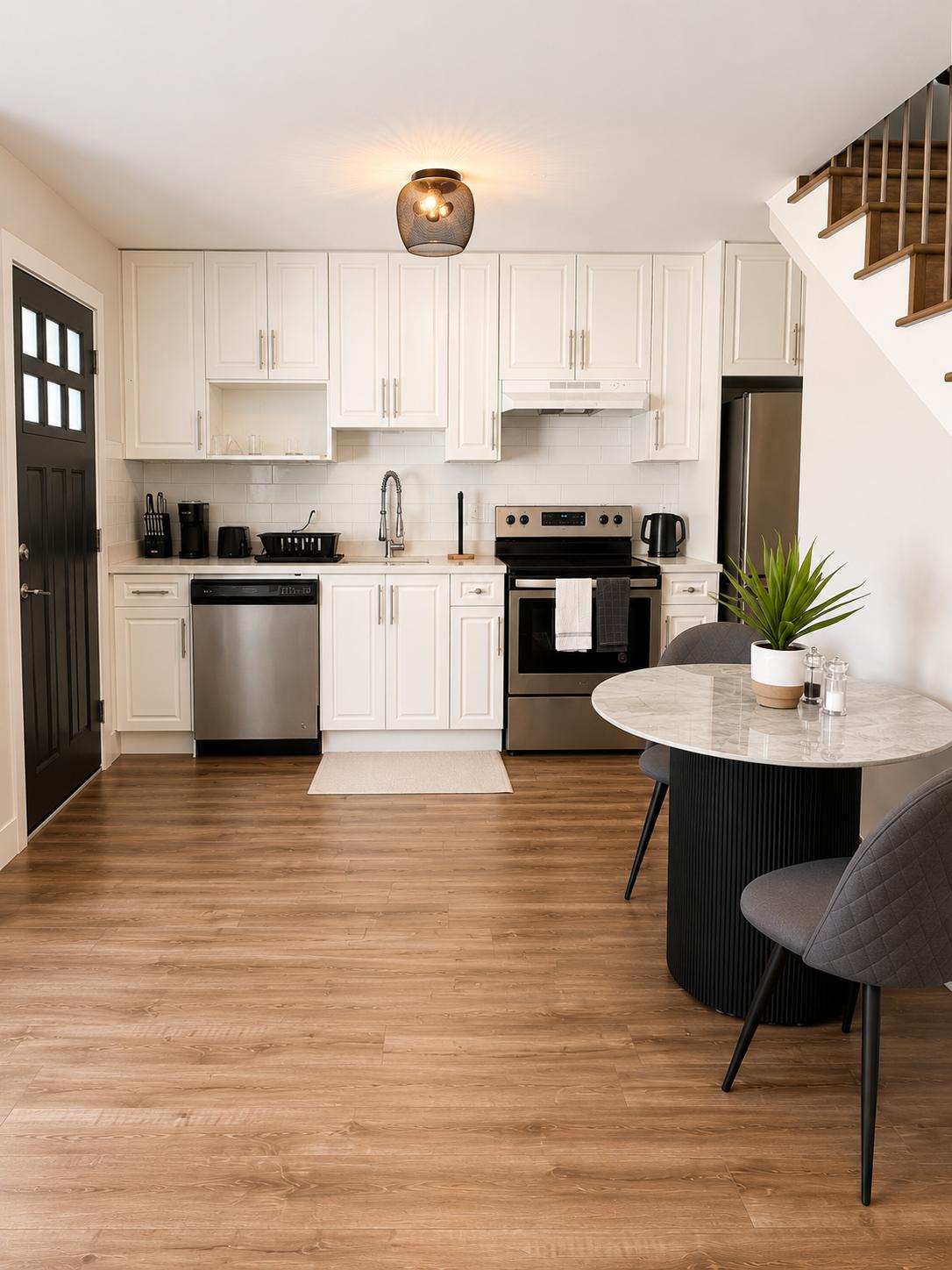 2127 E 46th Avenue, Vancouver, BC 3